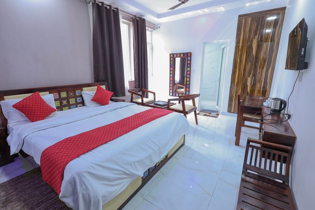 Room's 128 2u6a1163