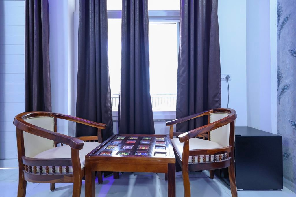 Room's 156 2u6a1132